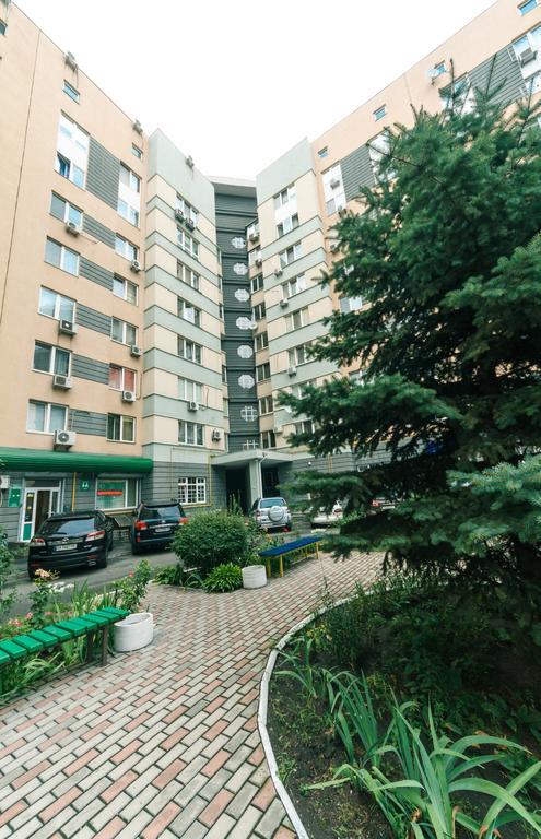 Cozy Apartments On The Left Bank Kiev Exteriör bild